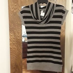 Junior's tops size medium